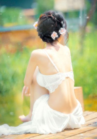 免费高清久久三级_BD英语BD在线观看