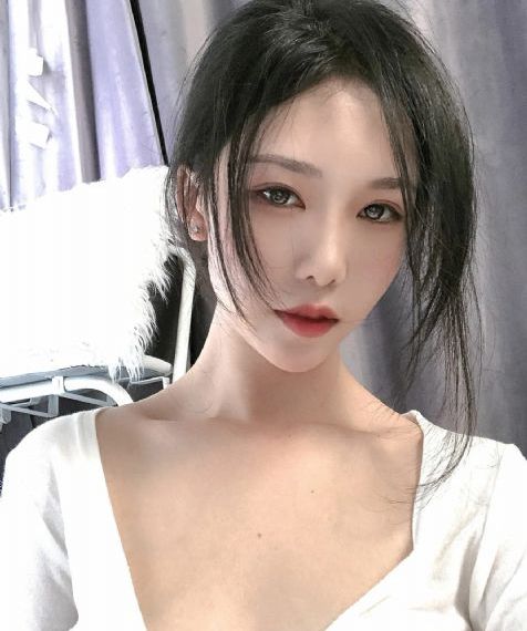 日日躁夜夜摸月月添添添的小说_高清免费观看超清