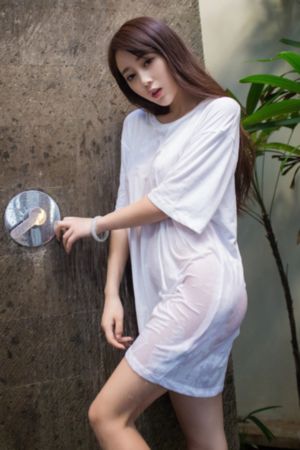 黄蓉美妇被扛起双腿北上_BD国语免费观看视频