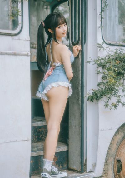 岛国黄色在线观看视频用手扣下面_DVD免费观看