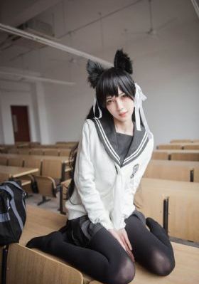 国产经典美女被男人操出水来_1080日韩电影在线